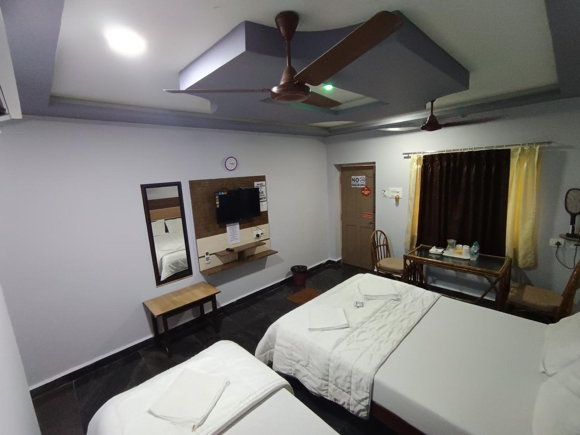 Sri Murugan Beach Paradise Hotel Mahábalipuram Kültér fotó