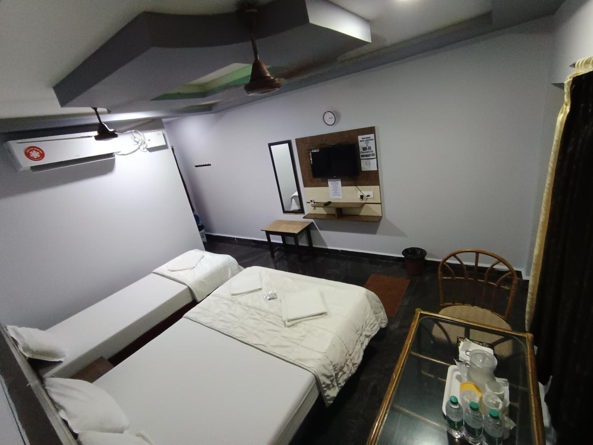 Sri Murugan Beach Paradise Hotel Mahábalipuram Kültér fotó