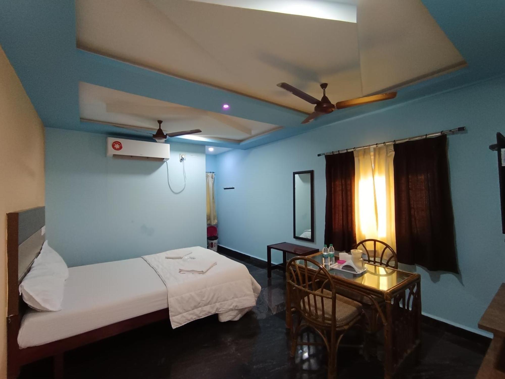 Sri Murugan Beach Paradise Hotel Mahábalipuram Kültér fotó